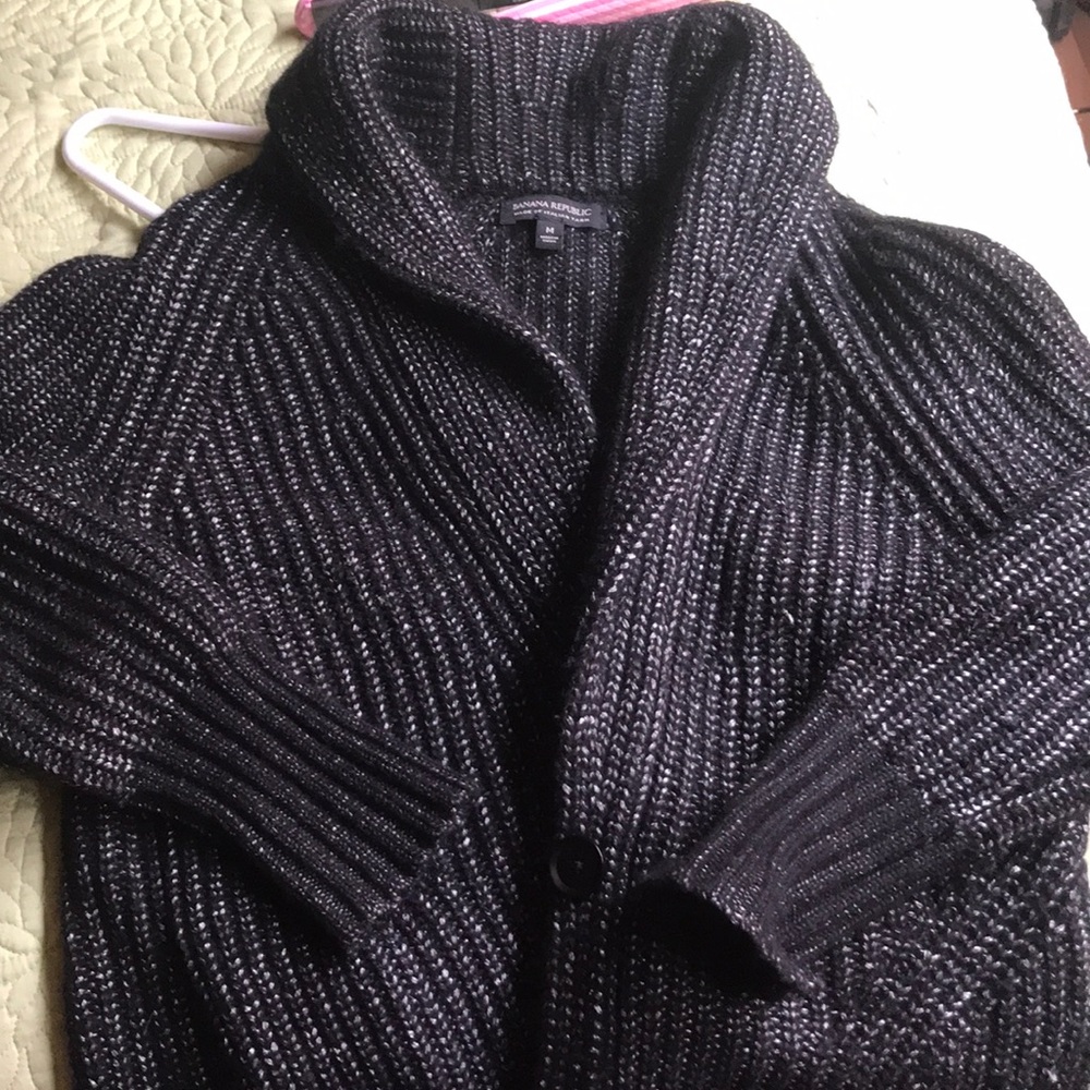 Banana Republic gray and white speckled cardigan